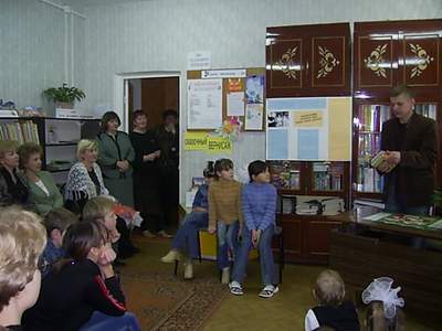 15:33 В детском доме «Ёлочка» города Шумерля состоялась встреча с писателем  В. М. Сотниковым